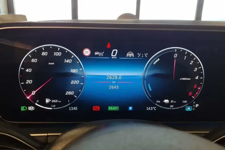 Mercedes-Benz GLE 350 (Clasa GLE) din 2025 cu 2.645 km - oferta MER199874 - foto 9