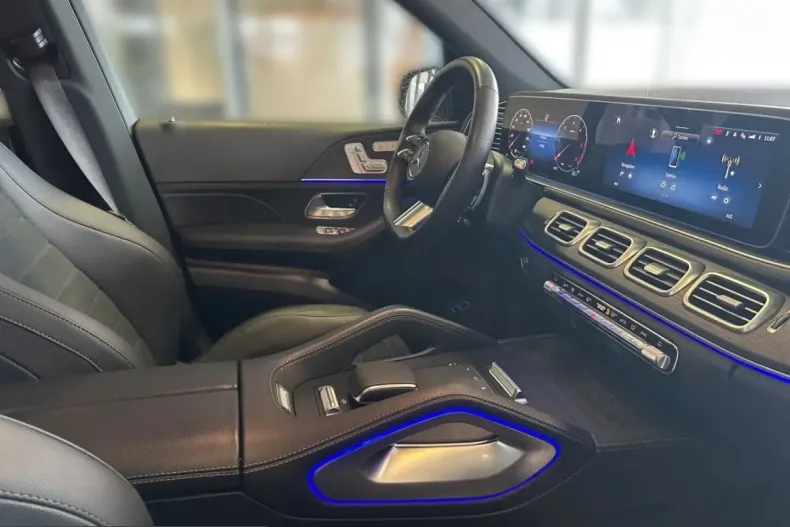 Mercedes-Benz GLE 450 (Clasa GLE) din 2025 cu 22.900 km - oferta MER199875 - foto 9