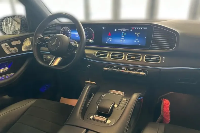 Mercedes-Benz GLE 450 (Clasa GLE) din 2025 cu 22.900 km - oferta MER199875 - foto 10