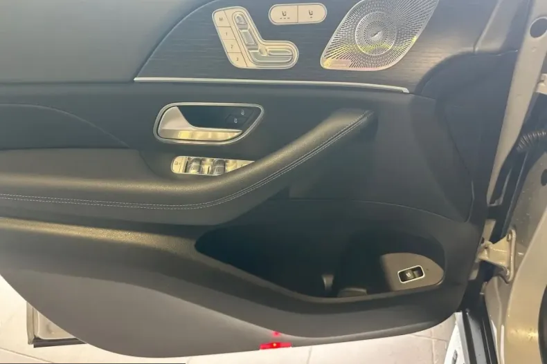 Mercedes-Benz GLE 450 (Clasa GLE) din 2025 cu 22.900 km - oferta MER199875 - foto 20