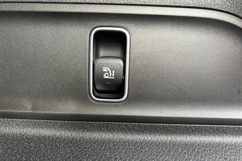 Mercedes-Benz GLE 300 (Clasa GLE) din 2024 cu 44.500 km - oferta MER199876 - foto 16