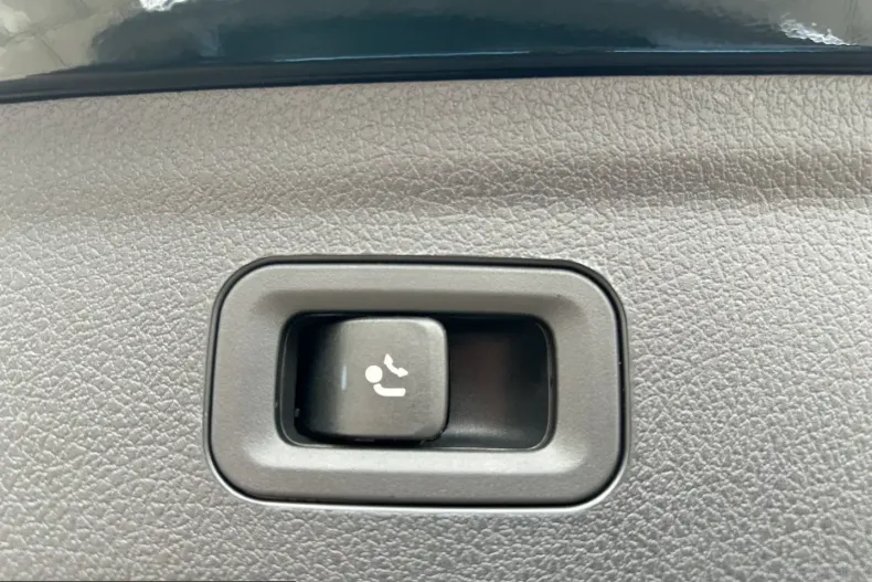 Mercedes-Benz GLE 300 (Clasa GLE) din 2024 cu 44.500 km - oferta MER199876 - foto 18