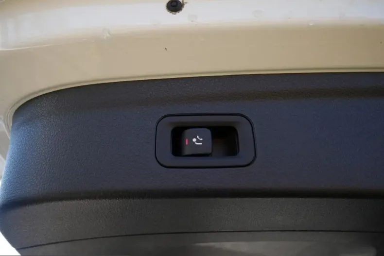 Mercedes-Benz GLE 300 (Clasa GLE) din 2024 cu 32.587 km - oferta MER199877 - foto 11