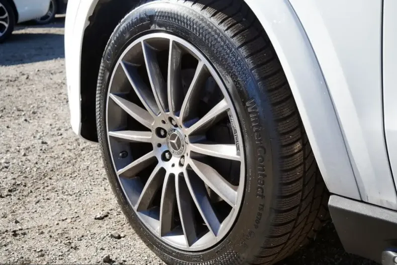 Mercedes-Benz GLE 300 (Clasa GLE) din 2024 cu 32.587 km - oferta MER199877 - foto 13