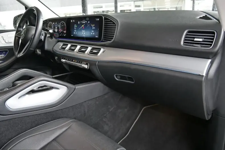 Mercedes-Benz GLE 450 (Clasa GLE) din 2024 cu 29.300 km - oferta MER199879 - foto 6