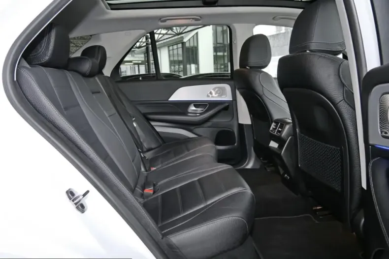 Mercedes-Benz GLE 450 (Clasa GLE) din 2024 cu 29.300 km - oferta MER199879 - foto 10