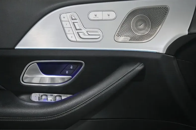 Mercedes-Benz GLE 450 (Clasa GLE) din 2024 cu 29.300 km - oferta MER199879 - foto 17