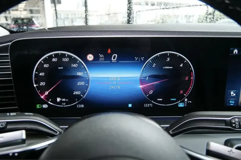 Mercedes-Benz GLE 450 (Clasa GLE) din 2024 cu 29.300 km - oferta MER199879 - foto 19