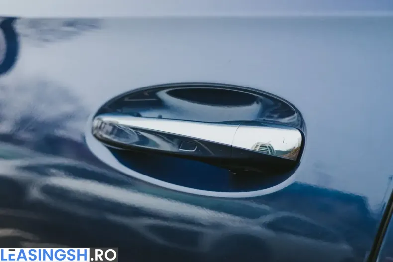 Mercedes-Benz GLE 300 (Clasa GLE) din 2025 cu 3.960 km - oferta MER199880 - foto 27