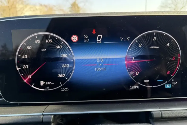 Mercedes-Benz GLE 300 (Clasa GLE) din 2025 cu 10.549 km - oferta MER199881 - foto 16