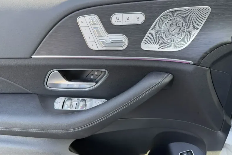 Mercedes-Benz GLE 300 (Clasa GLE) din 2025 cu 10.549 km - oferta MER199881 - foto 20