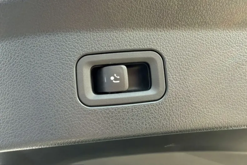 Mercedes-Benz GLE 300 (Clasa GLE) din 2025 cu 10.549 km - oferta MER199881 - foto 22