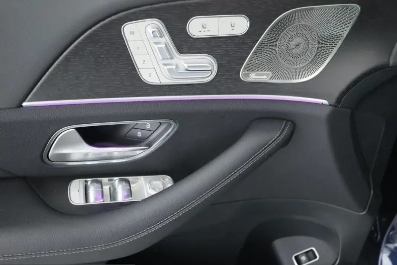 Mercedes-Benz GLE 300 (Clasa GLE) din 2025 cu 4.999 km - oferta MER199882 - foto 20