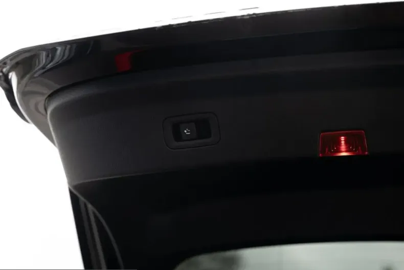 Mercedes-Benz GLE 450 (Clasa GLE) din 2024 cu 9.916 km - oferta MER199885 - foto 9