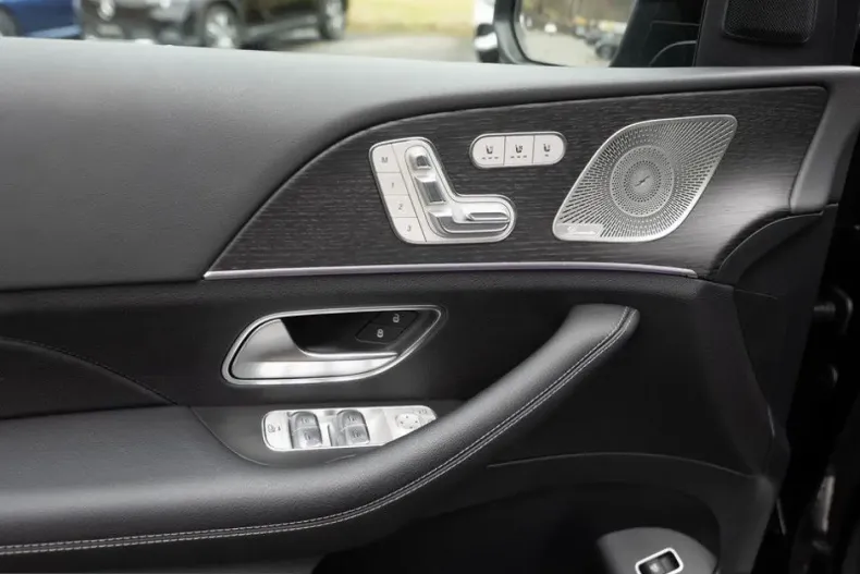 Mercedes-Benz GLE 450 (Clasa GLE) din 2024 cu 9.916 km - oferta MER199885 - foto 24