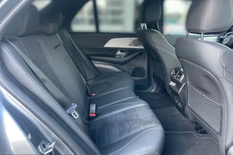 Mercedes-Benz GLE 300 (Clasa GLE) din 2025 cu 18.802 km - oferta MER199888 - foto 13