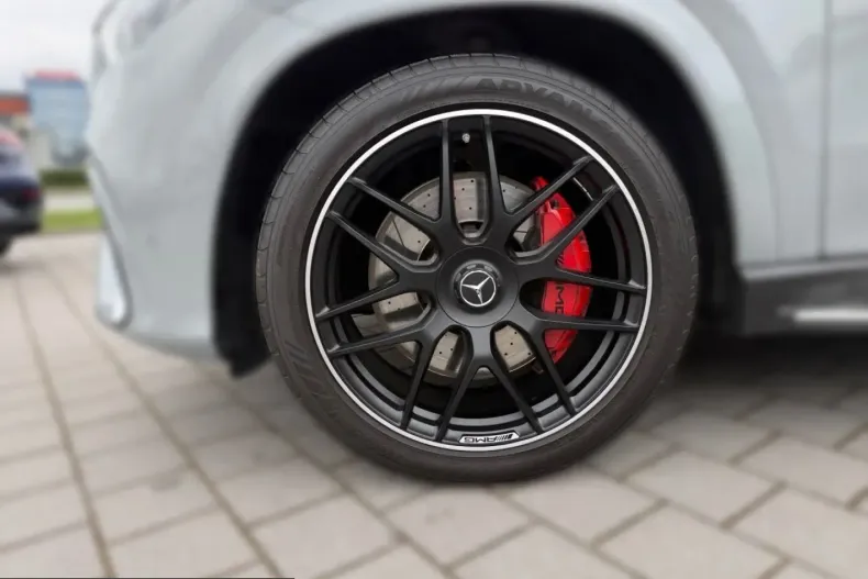 Mercedes-Benz GLE 63 AMG (Clasa GLE) din 2024 cu 29.999 km - oferta MER199891 - foto 11