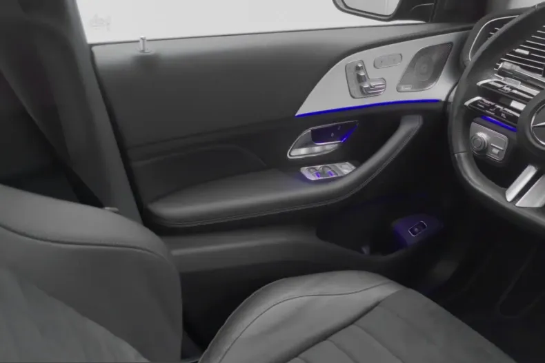 Mercedes-Benz GLE 300 (Clasa GLE) din 2024 cu 12.921 km - oferta MER199897 - foto 23