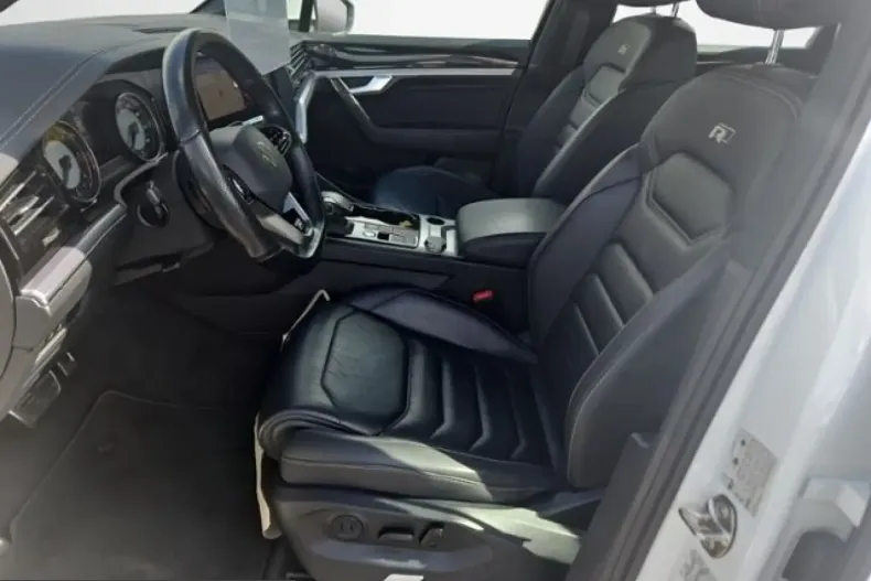 Volkswagen Touareg din 2021 cu 102.324 km - oferta VOL199905 - foto 11