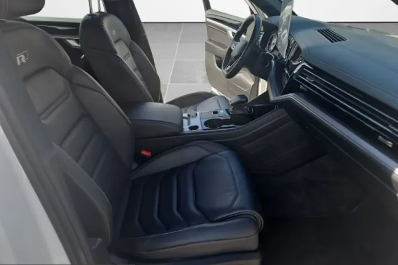 Volkswagen Touareg din 2021 cu 102.324 km - oferta VOL199905 - foto 14