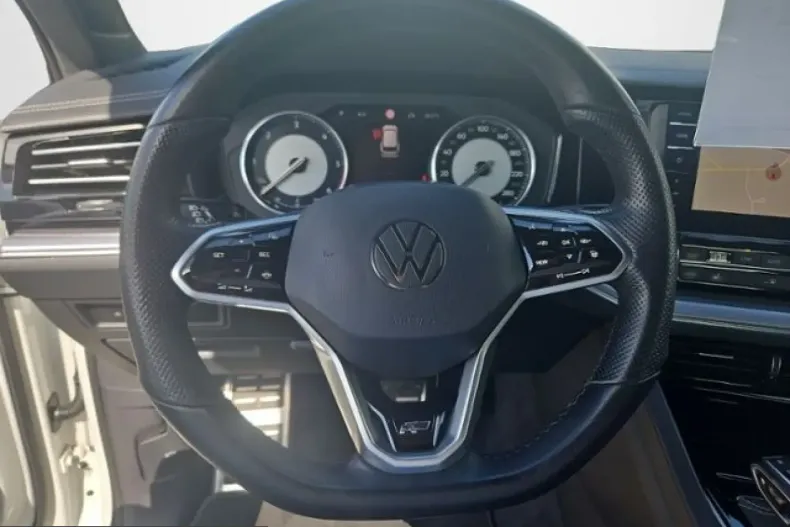 Volkswagen Touareg din 2021 cu 102.324 km - oferta VOL199905 - foto 16