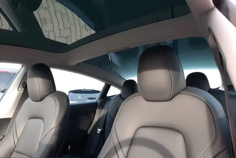 Tesla Model 3 din 2026 cu 10 km - oferta TES199906 - foto 27