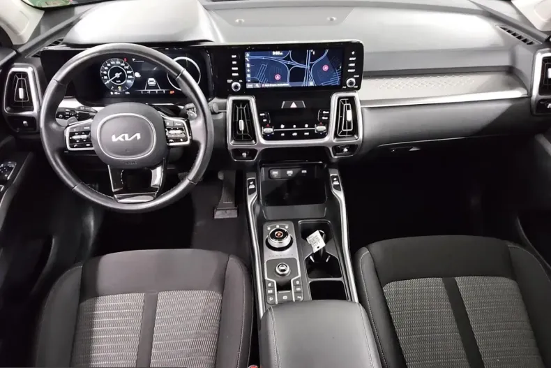 Kia Sorento din 2023 cu 62.121 km - oferta KIA199910 - foto 4