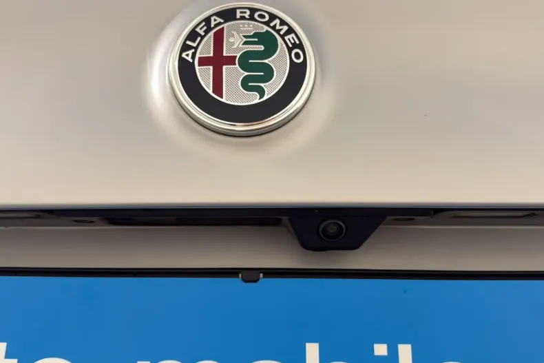 Alfa Romeo Giulia din 2023 cu 20.090 km - oferta ALF199912 - foto 10