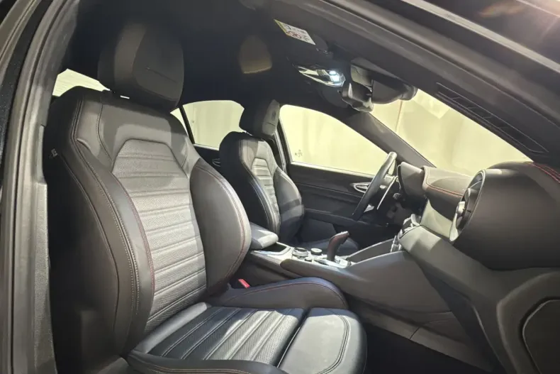 Alfa Romeo Giulia din 2023 cu 24.150 km - oferta ALF199915 - foto 14