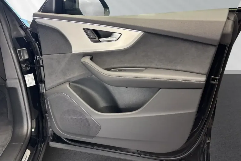 Audi Q8 din 2024 cu 26.707 km - oferta AUD199920 - foto 10