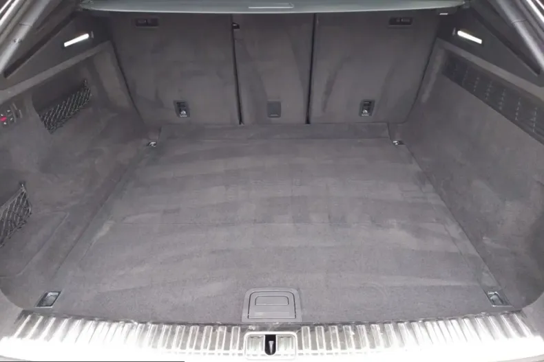 Audi Q8 din 2025 cu 29.998 km - oferta AUD199923 - foto 13