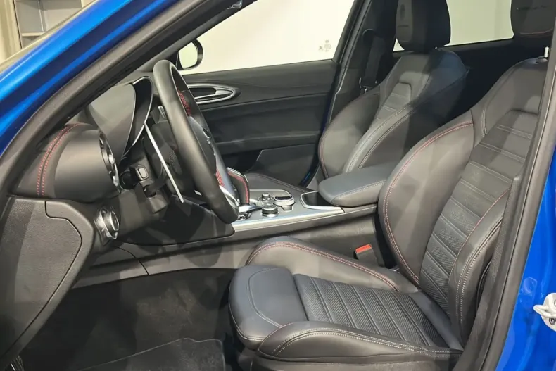 Alfa Romeo Giulia din 2023 cu 32.500 km - oferta ALF199927 - foto 4