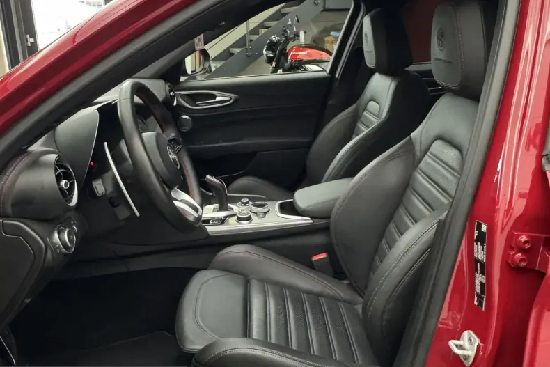 Alfa Romeo Giulia din 2023 cu 14.303 km - oferta ALF199929 - foto 8