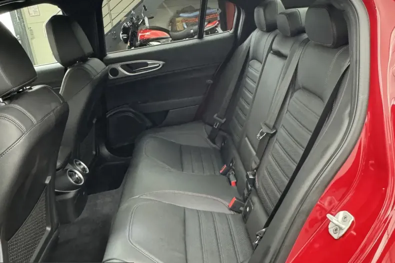 Alfa Romeo Giulia din 2023 cu 14.303 km - oferta ALF199929 - foto 9