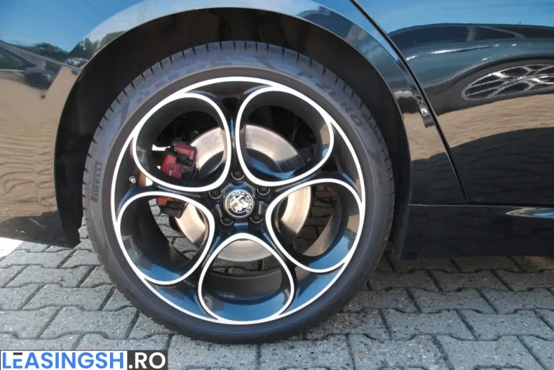 Alfa Romeo Giulia din 2023 cu 28.490 km - oferta ALF199930 - foto 9