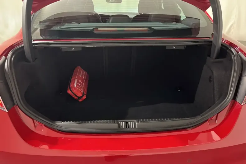 Alfa Romeo Giulia din 2023 cu 9.500 km - oferta ALF199931 - foto 8