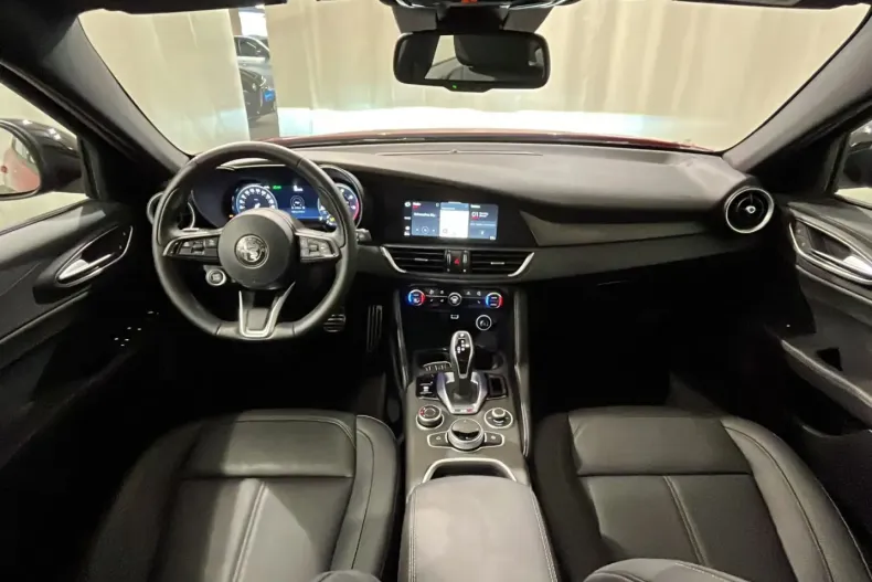 Alfa Romeo Giulia din 2023 cu 9.500 km - oferta ALF199931 - foto 14