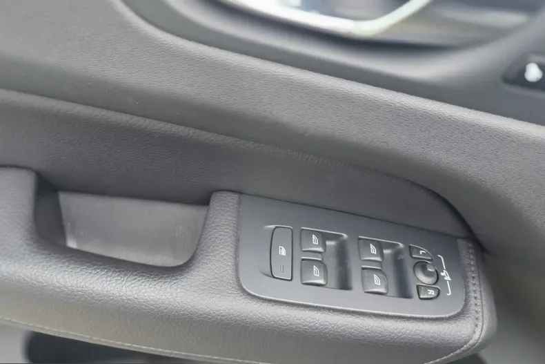 Volvo XC60 din 2021 cu 139.887 km - oferta VOL199932 - foto 10