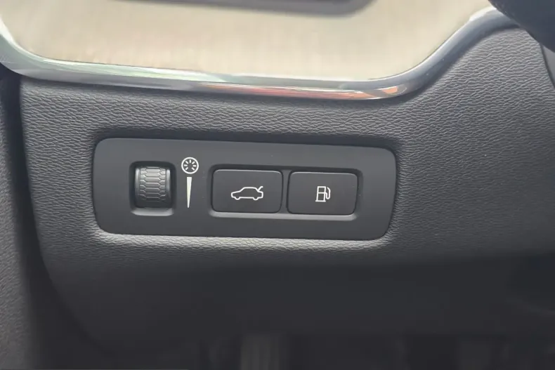 Volvo XC60 din 2021 cu 139.887 km - oferta VOL199932 - foto 15