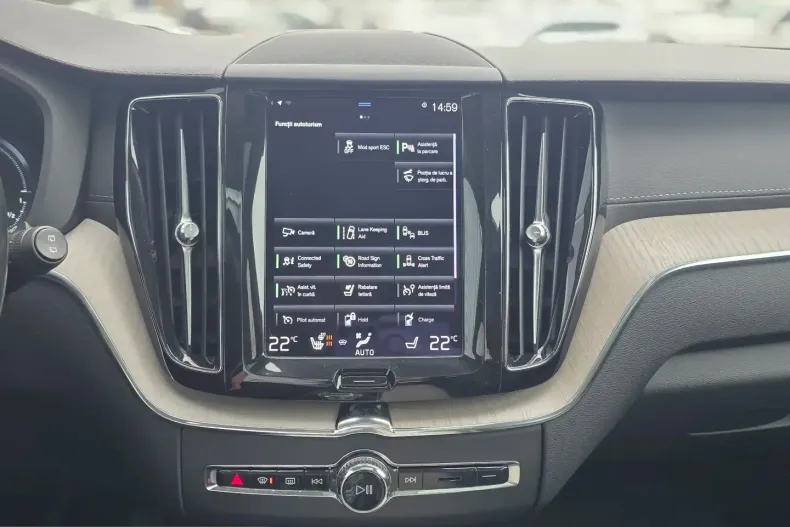 Volvo XC60 din 2021 cu 139.887 km - oferta VOL199932 - foto 28