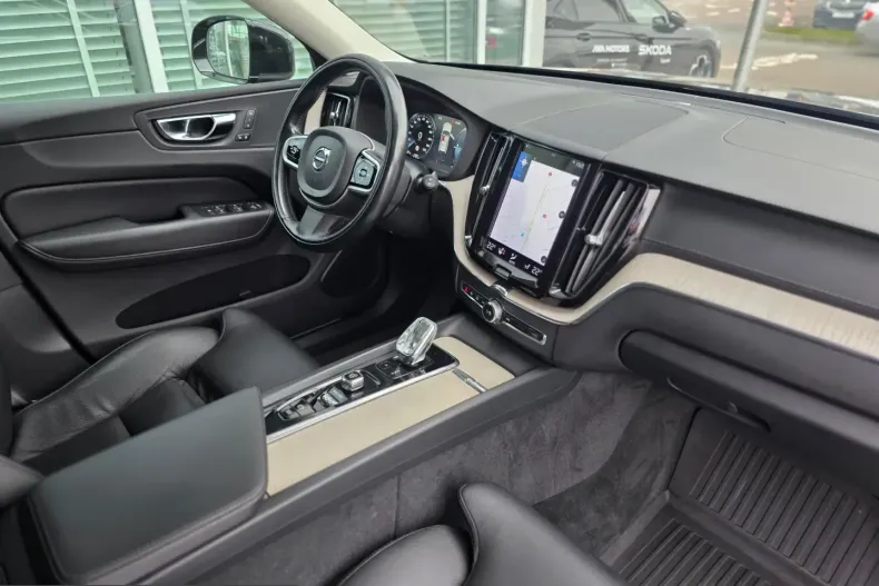 Volvo XC60 din 2021 cu 139.887 km - oferta VOL199932 - foto 39