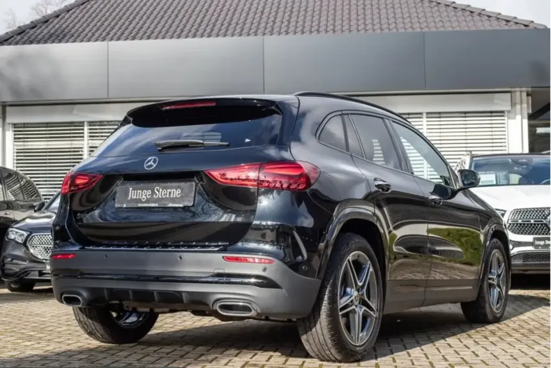 Mercedes-Benz GLA 220 (Clasa GLA) din 2024 cu 17.365 km - oferta MER199944 - foto 3