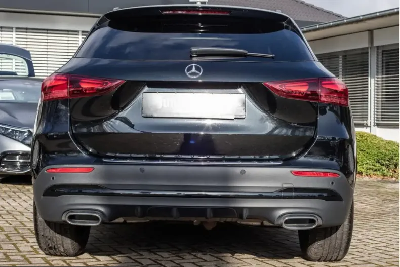 Mercedes-Benz GLA 220 (Clasa GLA) din 2024 cu 17.365 km - oferta MER199944 - foto 4