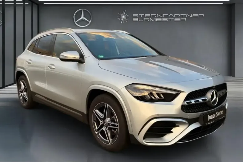 Mercedes-Benz GLA 220 (Clasa GLA) din 2024 cu 9.900 km - oferta MER199946 - foto 1