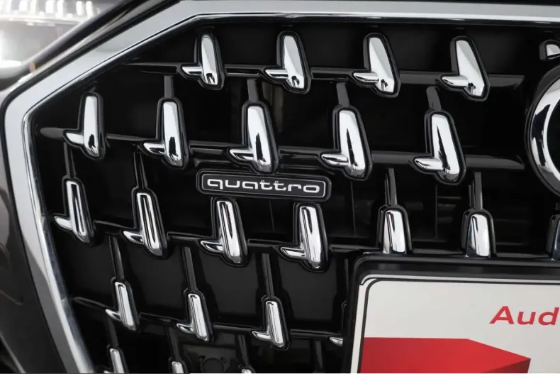 Audi A8 din 2024 cu 48.267 km - oferta AUD199950 - foto 3