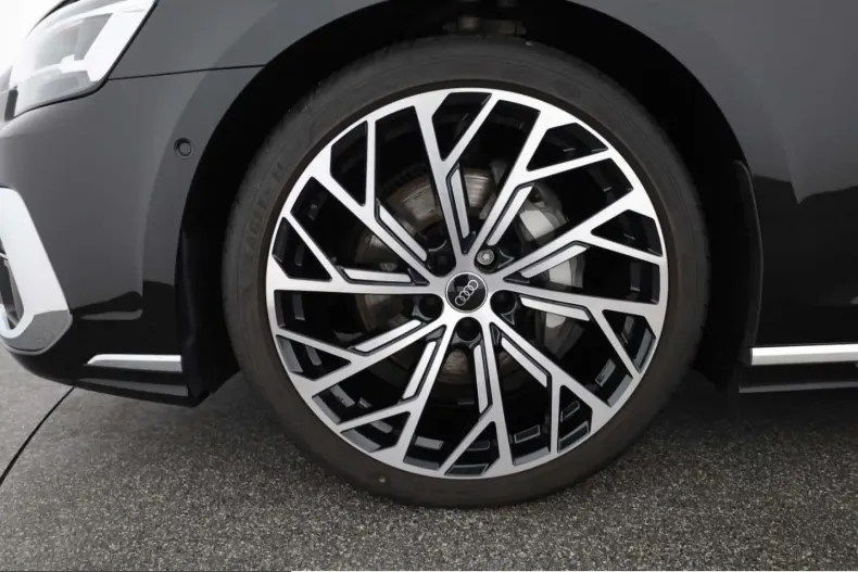 Audi A8 din 2024 cu 48.267 km - oferta AUD199950 - foto 5