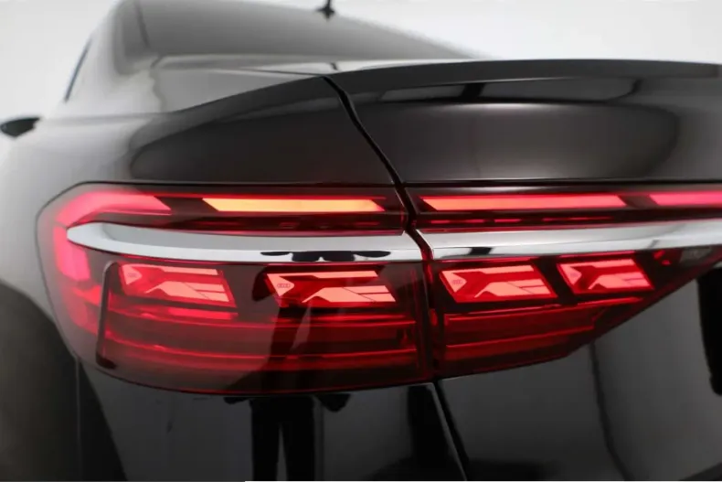 Audi A8 din 2024 cu 48.267 km - oferta AUD199950 - foto 11