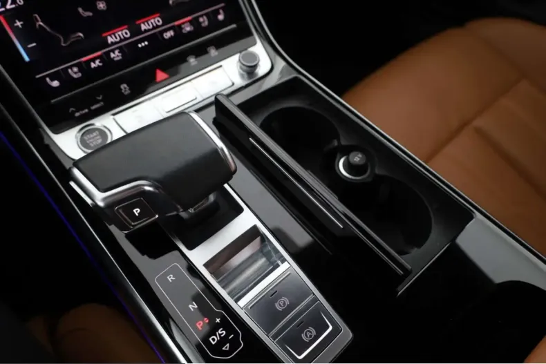 Audi A8 din 2024 cu 48.267 km - oferta AUD199950 - foto 21