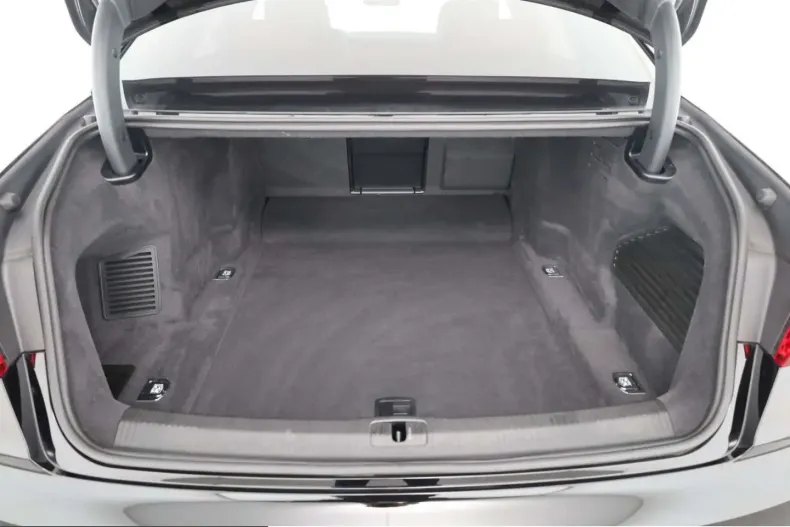 Audi A8 din 2024 cu 48.267 km - oferta AUD199950 - foto 27