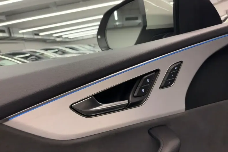 Audi Q8 din 2023 cu 28.050 km - oferta AUD199952 - foto 6